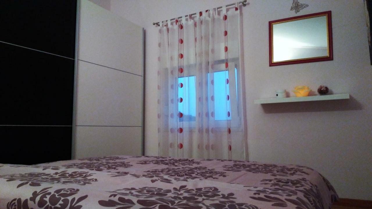 Apartments Annie Rogoznica  Luaran gambar