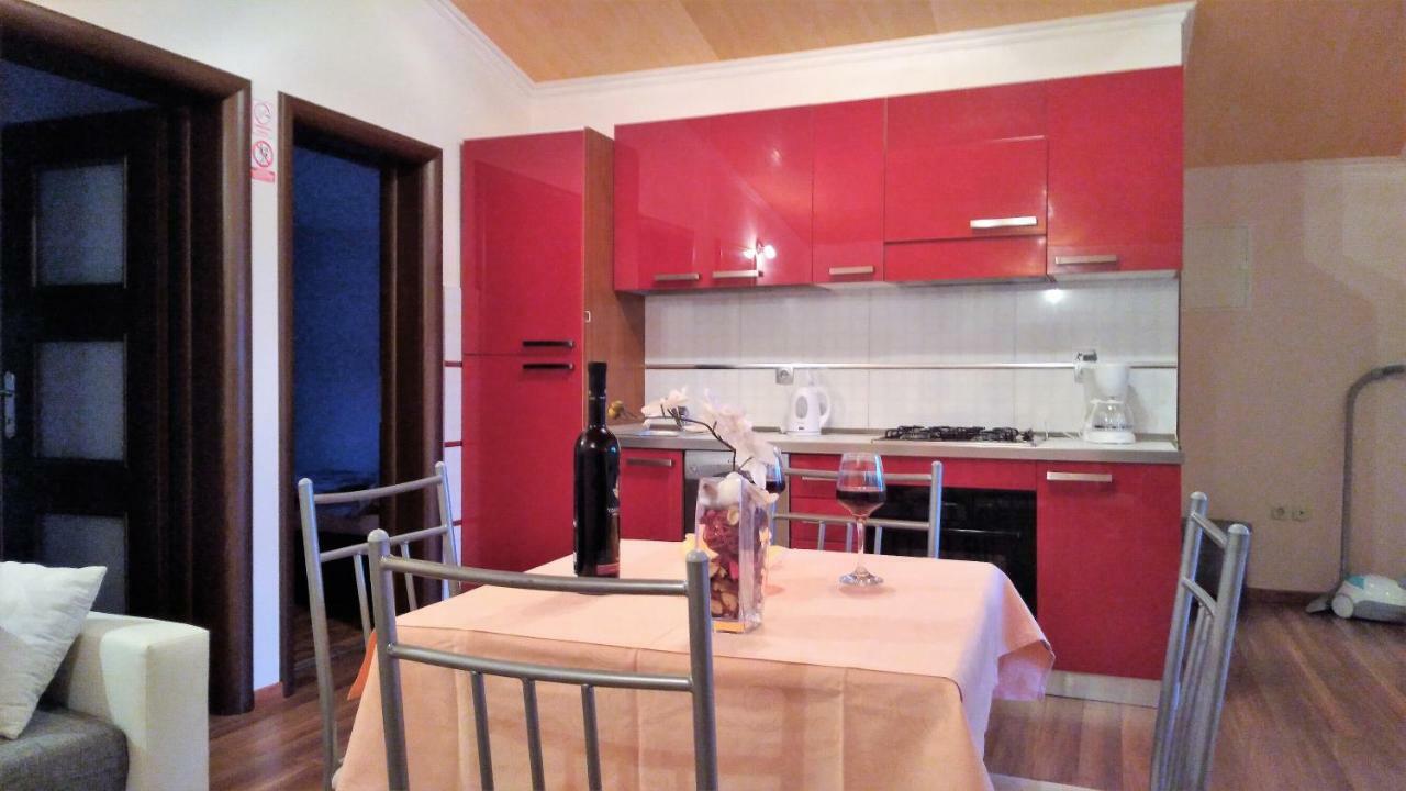 Apartments Annie Rogoznica  Luaran gambar