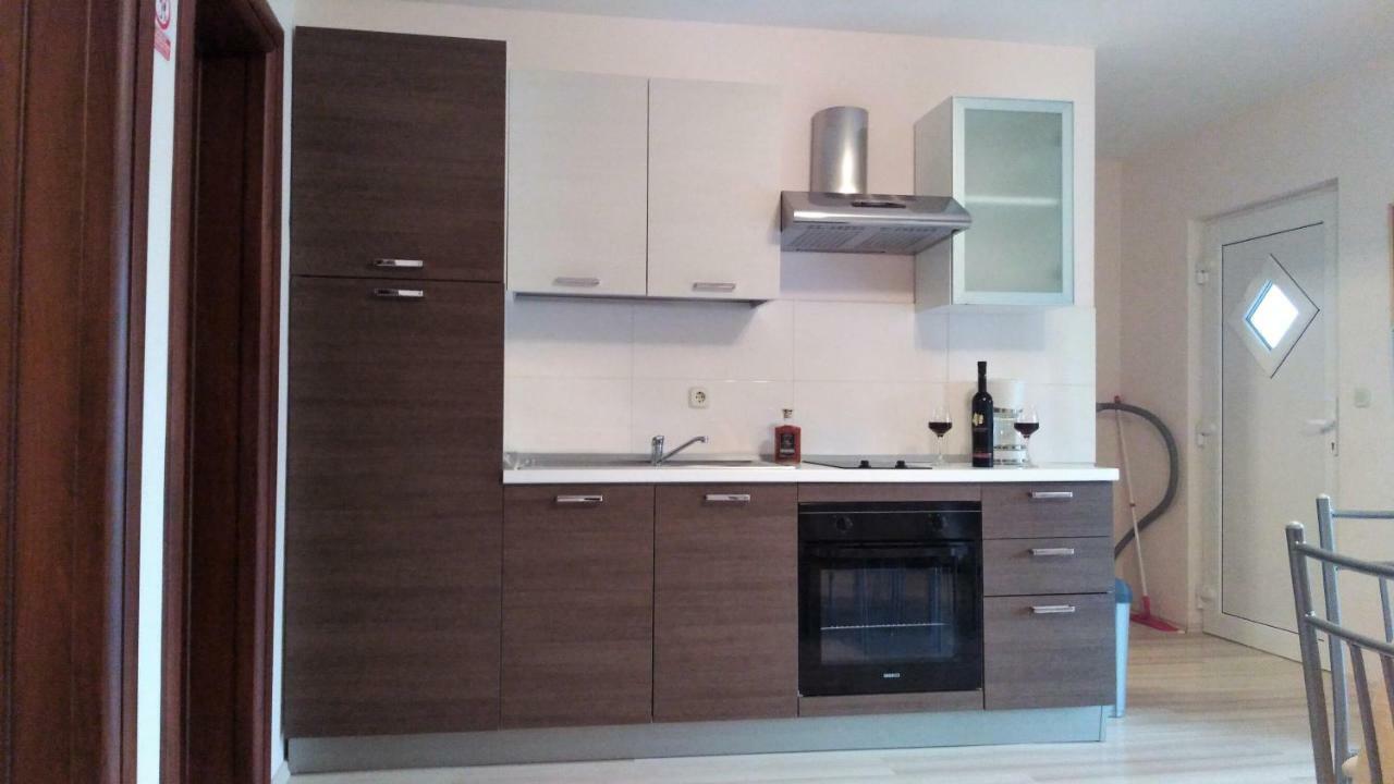 Apartments Annie Rogoznica  Luaran gambar